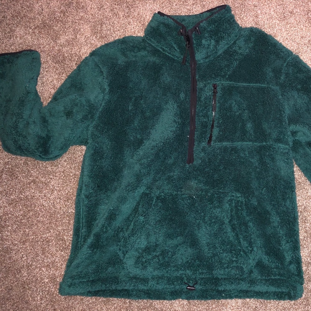 VS Pink fuzzy 1/4 zip